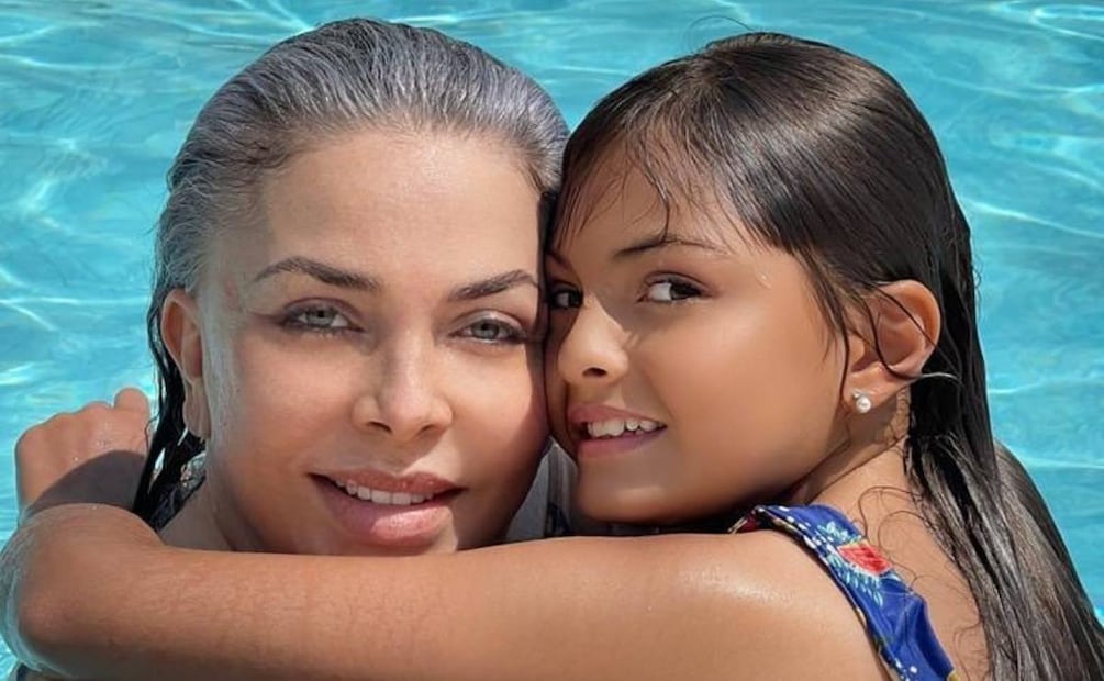 Rafaela junto a Verónica Castro / Foto: Instagram