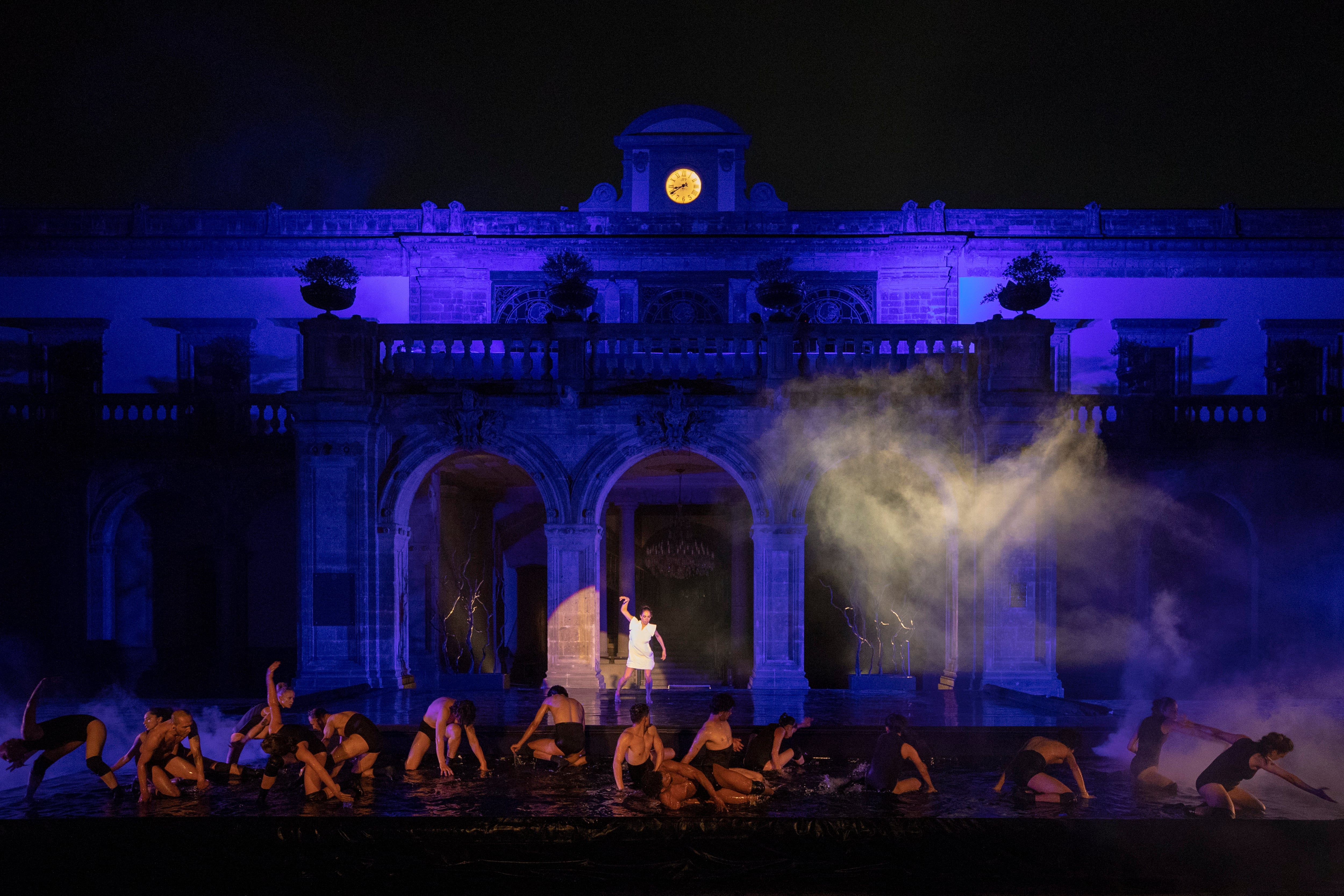 El cisne negro regresa con gran éxito al Castillo de Chapultepec/Edgar Silva Fuentes