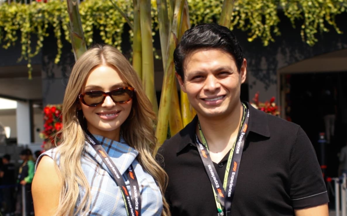 Irina Baeva y Giovanni Medina posan felices en el Gran Premio de México 2025