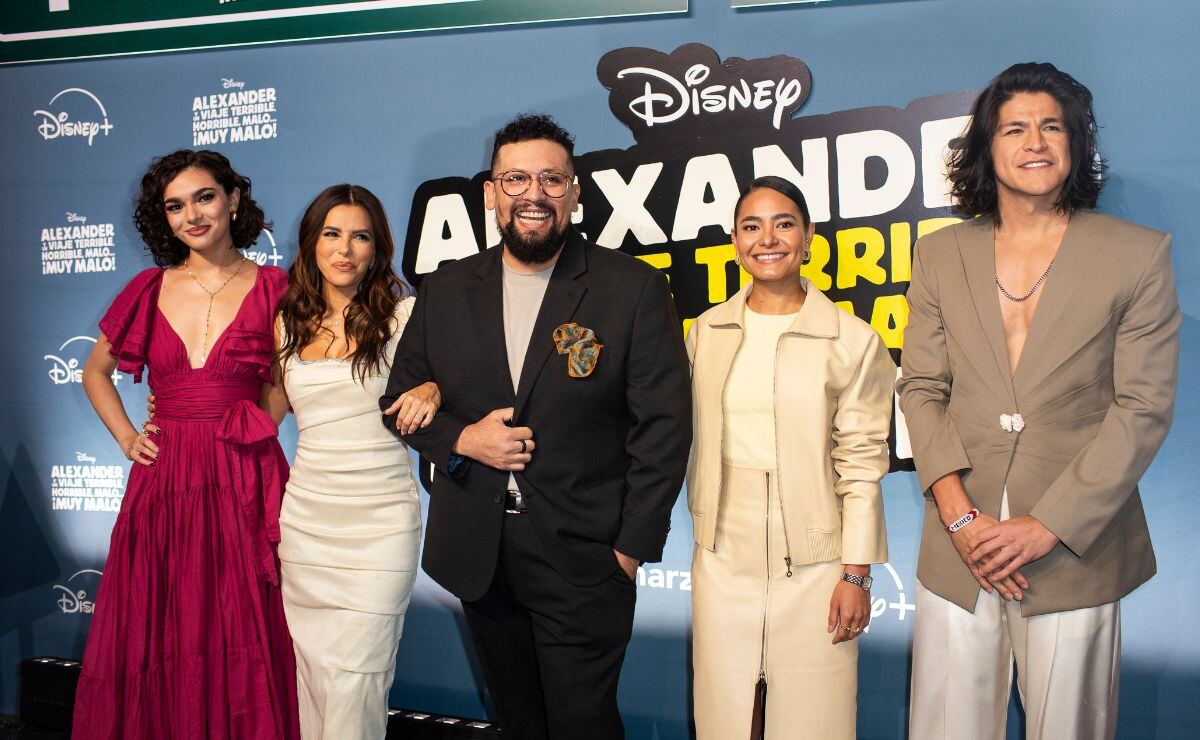 Paulina Chávez, Eva Longoria, Marvin Lemus, Mabel Cadena y Cristo Fernández / Foto: Esteban Torreblanca