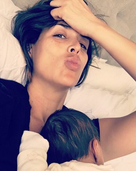 Jacky Bracamontes presume su figura a menos de 1 mes de dar a luz
