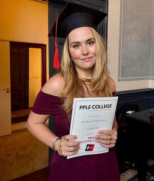 La princesa Amalia de Holanda en su graduación / Foto: Instagram @koninklijkhuis