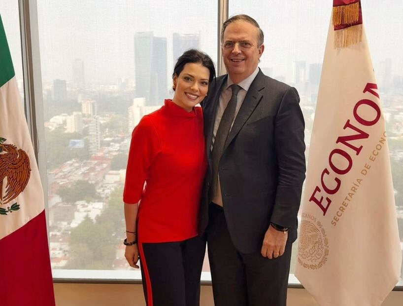 Rosalinda Bueso junto a Marcelo Ebrard / Foto: Instagram