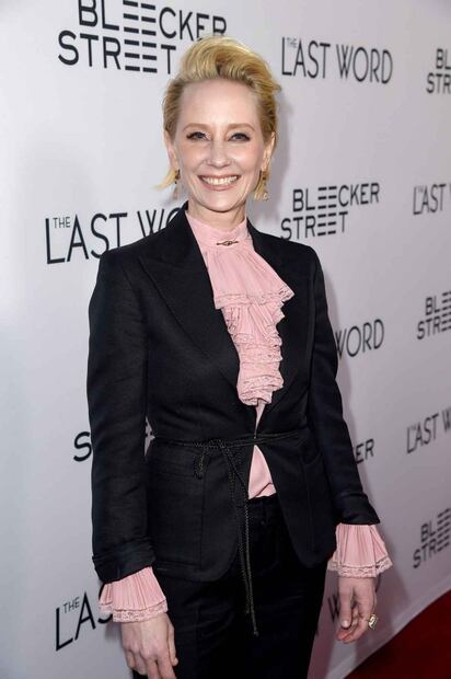 Anne Heche sufre accidente automovilístico y la hospitalizan por quemaduras