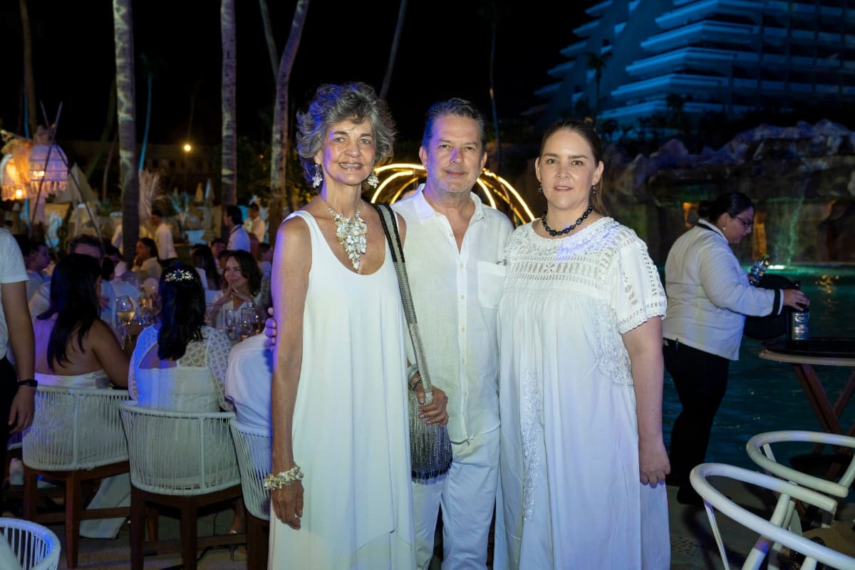 Germaine de Haro, Álvaro Falla y Renata Burillo. (Foto: Héptor Arjona)