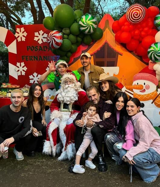 Alejandro Fernández y su familia celebran una posada / Instagram: @alexoficial
