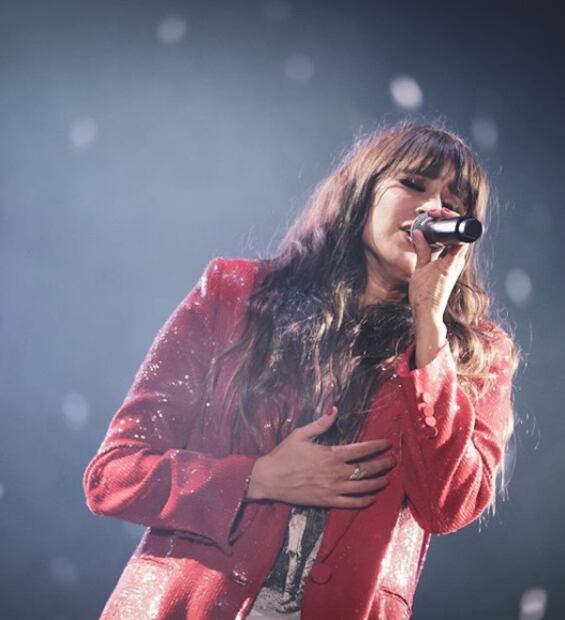 La cantante Hanna de Ha*Ash comparte foto de su pancita de embarazo y sus seguidores enloquecen