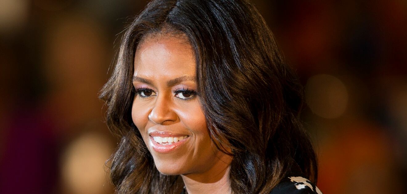<p>En su cuenta de Instagram la diseñadora DonatellaVersace escribió un emotivo mensaje a Michelle Obama.&nbsp;<strong>(Fotos: Archivo El Universal)</strong></p>

