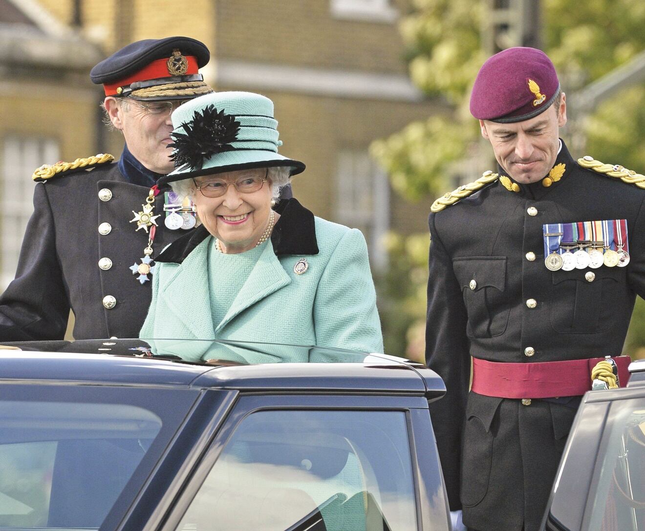 La reina Isabel ll contrató a ex directora de comunicación de Enrique de Sussex y Meghan Markle