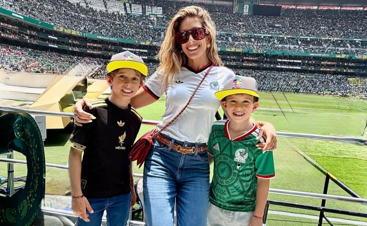 Nunzia Rojo de la Vega con sus hijos Emiliano y Nicolás. (Foto: Instagram)