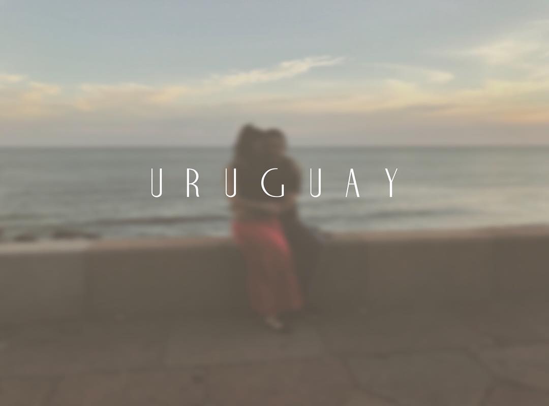 Foto: Bárbara Mori y Fernando Rovzar derrochan amor en Uruguay 