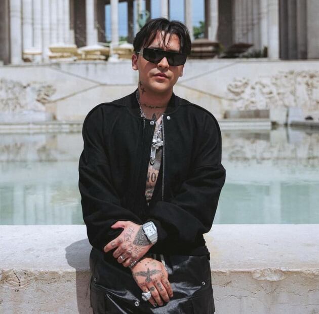 Christian Nodal asiste al desfile de Rick Owens en París / Foto: Instagram