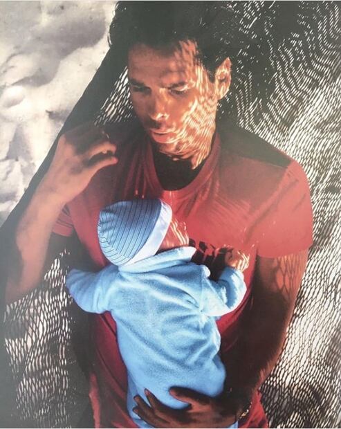 Roberto Palazuelos con su hijo / Foto: Archivo