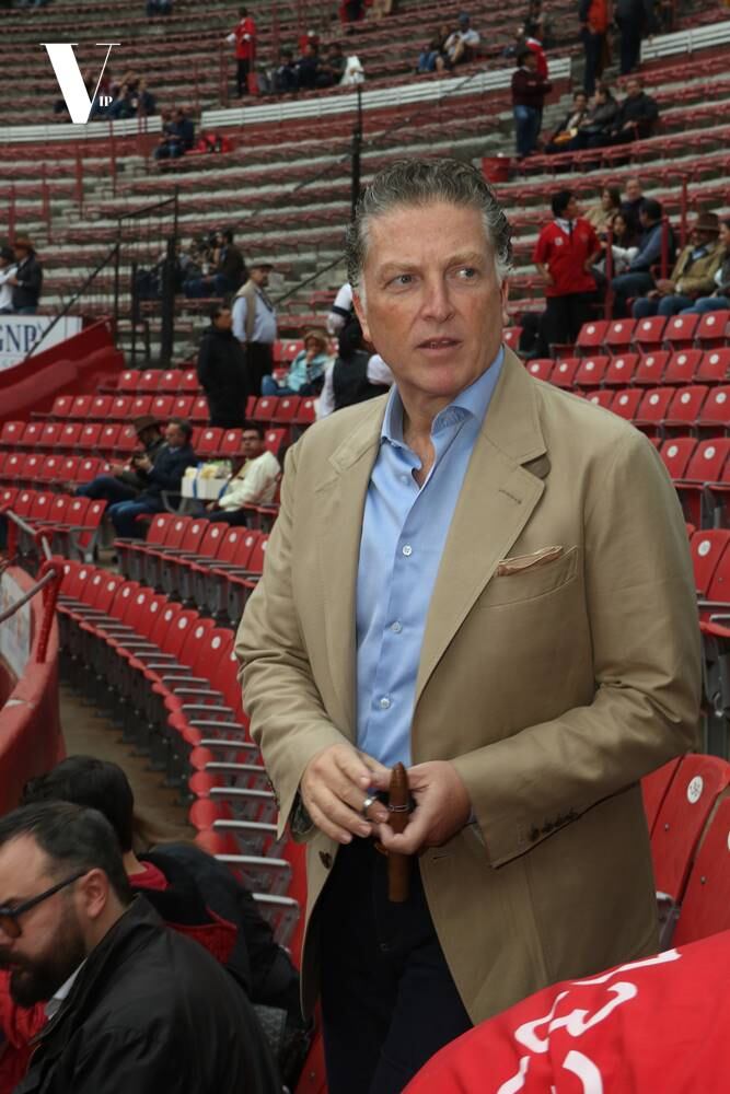 Elías Sacal en la tercera corrida de la Monumental Plaza de Toros México 