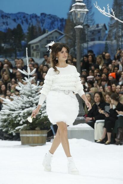 Penélope Cruz en el último desfile de Karl Lagerfeld para Chanel