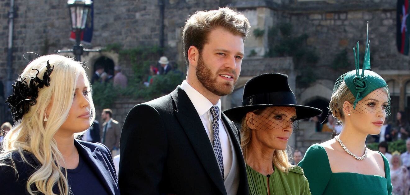 <p>Asistió&nbsp;a la boda real acompañado de su madre, Victoria Aitken, y dos de sus hermanas, Lady Eliza Spencer y Lady Kitty Spencer. (Foto: REUTERS, AFP)</p>
