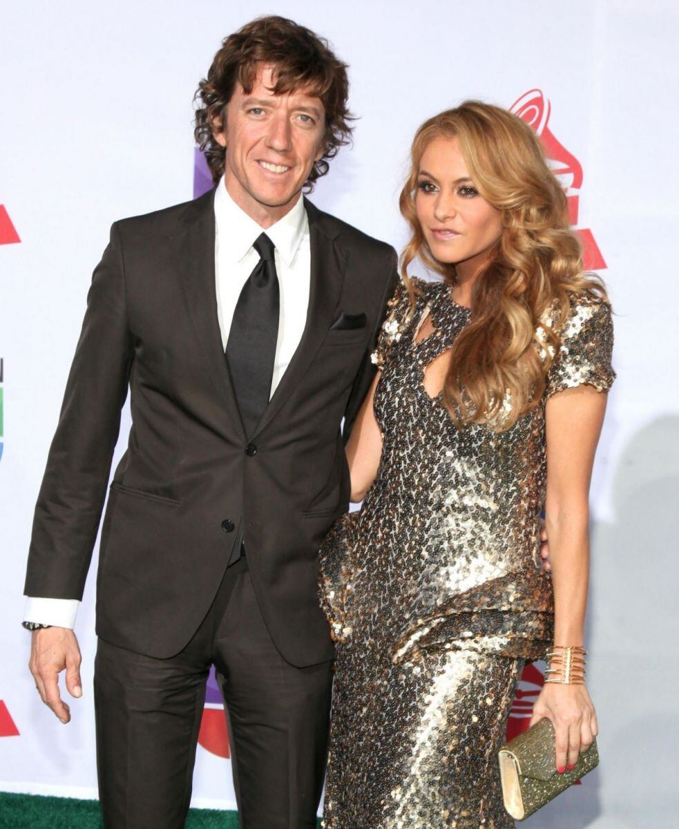 Paulina Rubio denuncia a su exesposo Colate por ocultarle a su hijo