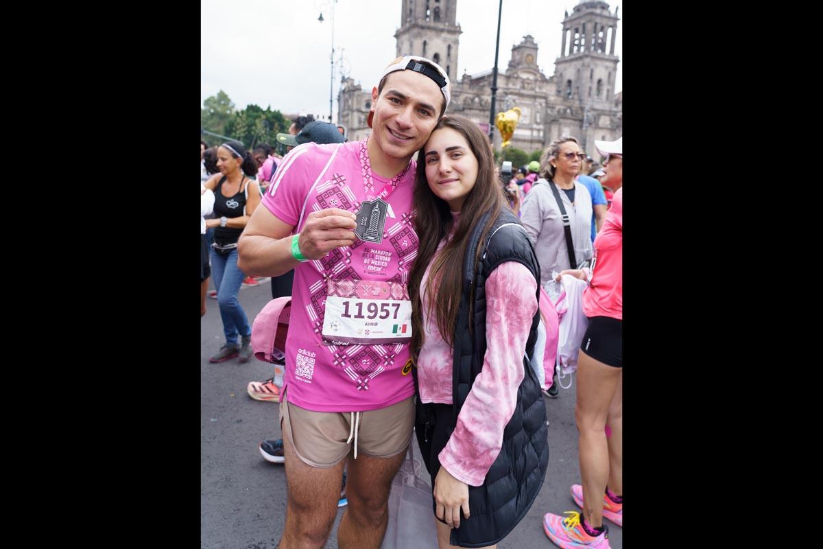 Aymir Moreno y Priscila Ahúja. (Foto: Héptor Arjona para VIP)