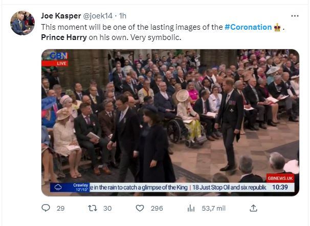 El príncipe Harry, risueño y desparpajado en la coronación de su padre, Carlos III