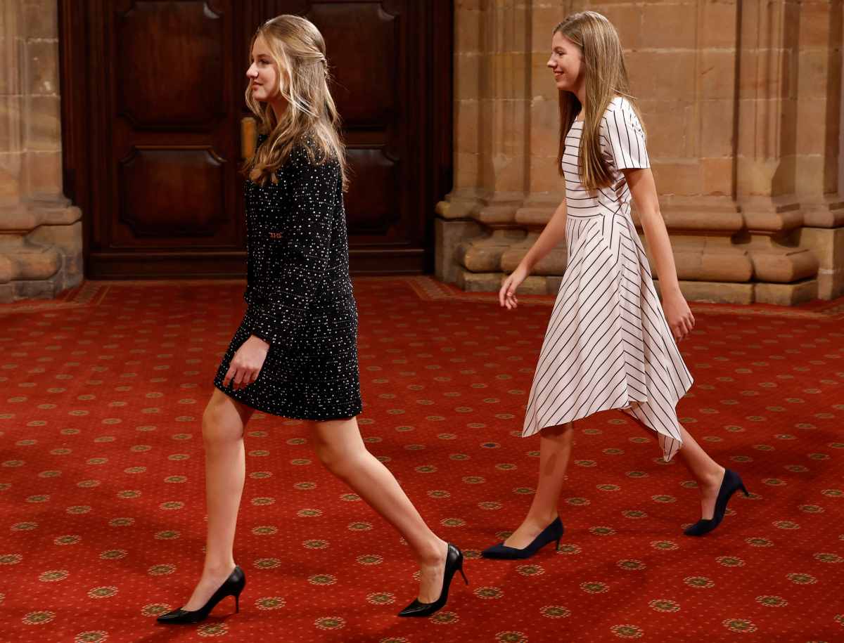 La infanta Sofía de España luce sus primeros tacones 
