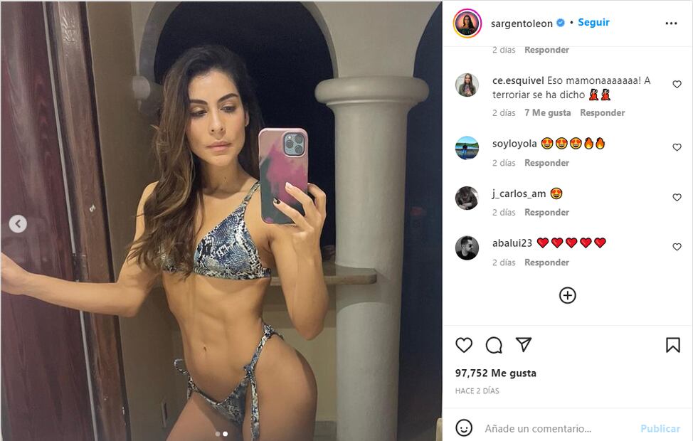 María León muestra su súper tonificado cuerpo en mini bikini