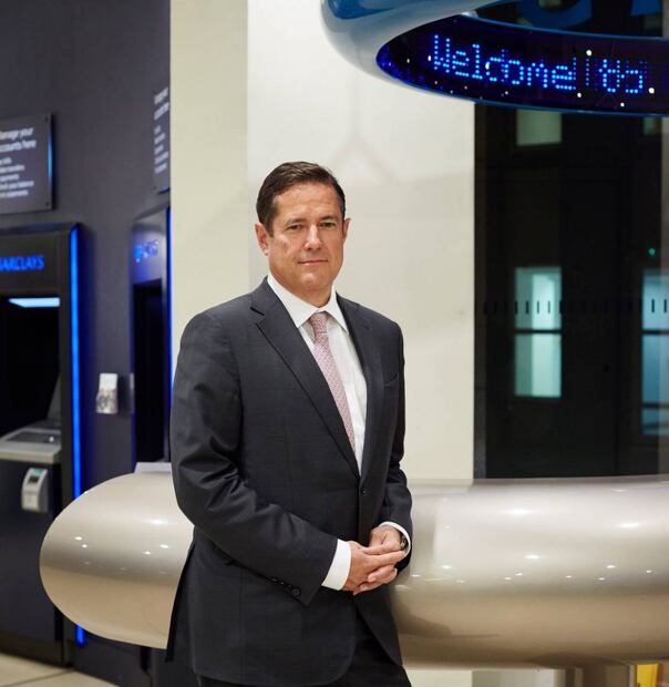 Jes Staley, CEO de Barclays, renuncia por vínculo con Jeffrey Epstein