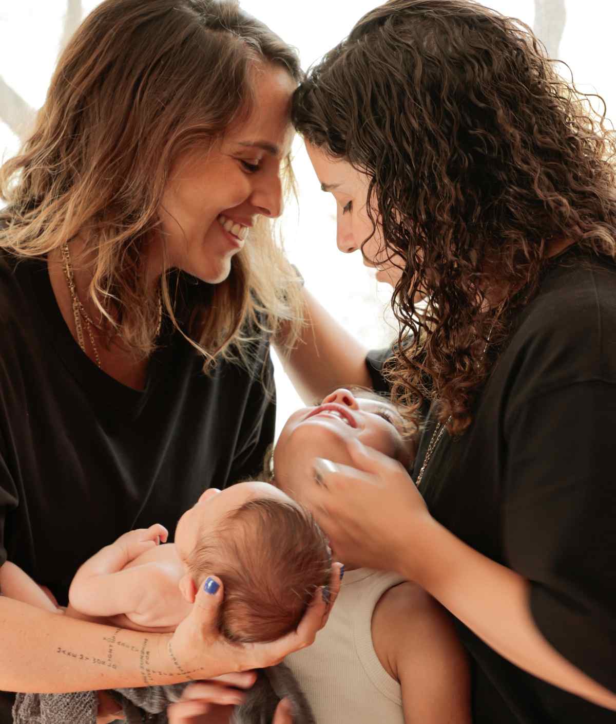 Saskia Niño de Rivera, Mariel Duayhe, Pía y Piero / Foto: Marian Haces