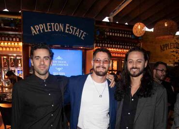 José Pablo Minor y Alfredo Gatica disfrutan fiesta jamaiquina en CDMX