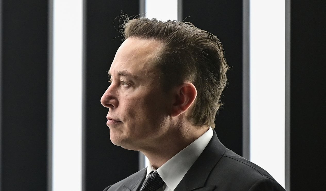 Neuralink, de Elon Musk, bajo investigación por presunto maltrato animal 