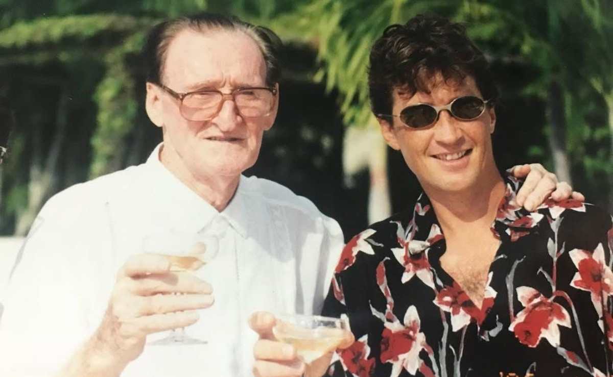 Emmanuel junto a su papá / Foto: Facebook oficial de Emmanuel