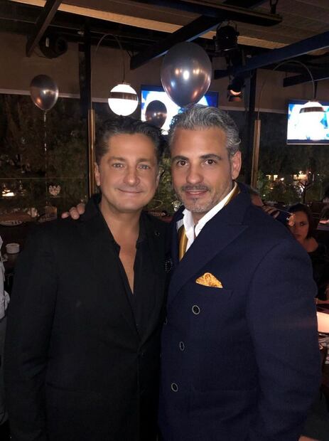 El hermano de Luis Miguel festeja su cumpleaños