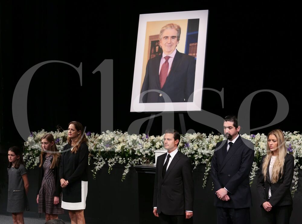 El último adiós a Rafael Tovar y de Teresa 