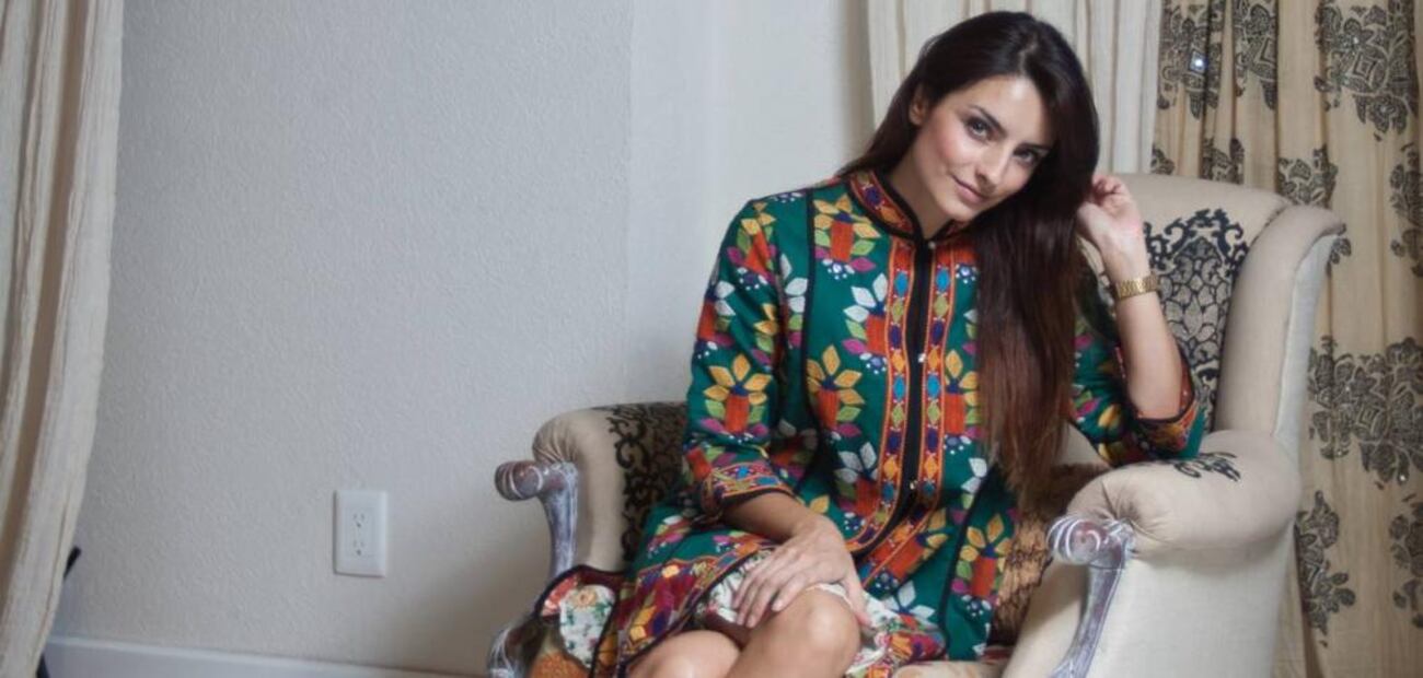 Aislinn Derbez comparte nostálgica foto de su mamá ¡es guapísima!