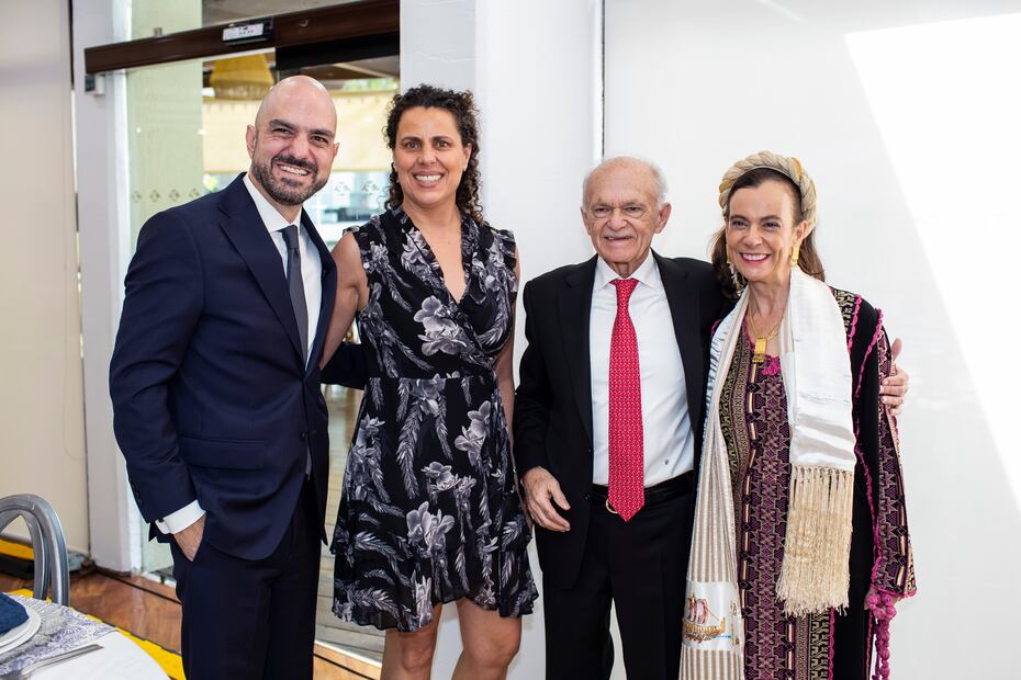 Daniel y Lucia Karam con Alfredo Harp Helú e Isabel Grañen/Esteban Torreblanca.