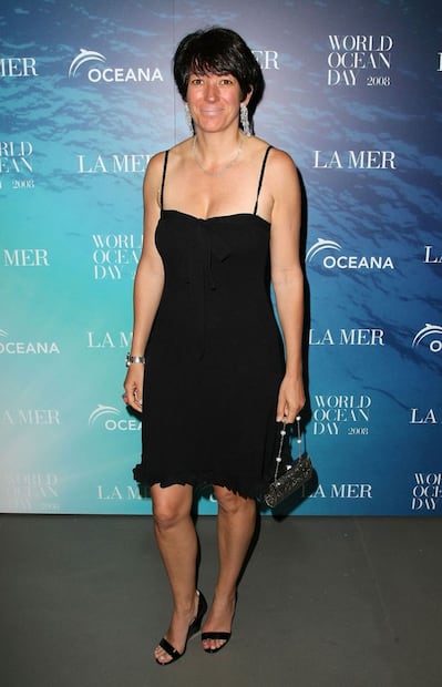 Ghislaine Maxwell, amante y cómplice de Jeffrey Epstein, ha sido arrestada por FBI
