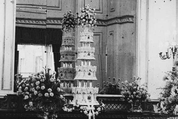 ¿Cómo han sido los pasteles en las bodas de la realeza británica?