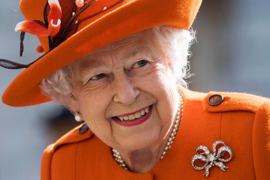 Cómo preparar los bollos de fruta que come la reina Isabel ll esta temporada