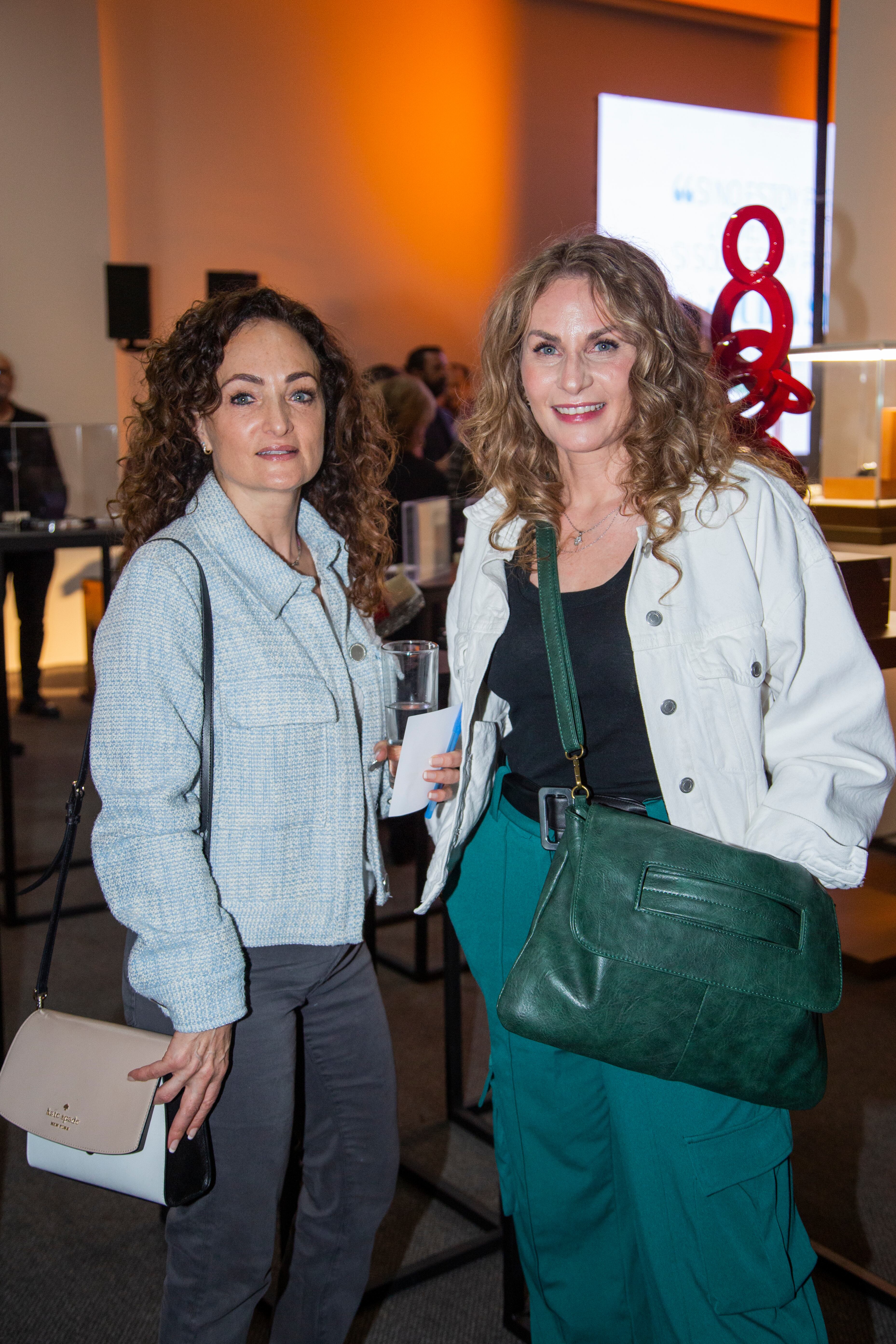 Gina Blitshtein y Sara Kumetz. (Foto: Héptor Arjona)