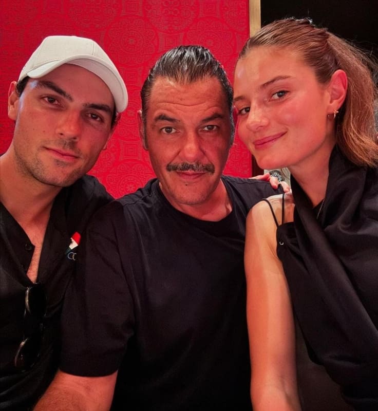 Carlos Hank Guerreiro y su novia Zoe Conter con Alex Hank en los Juegos Olímpicos de París 2024 / Foto: Instagram