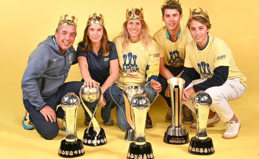 Emilio Azcárraga, Sharon Fastlicht, su esposa, y sus tres hijos,  Emilio, Hannah y Mauricio Azcárraga Fastlicht / Foto: Instagram