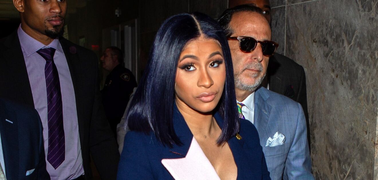 El elegante y costoso look de Cardi B en la corte tras su supuesta agresión a meseros