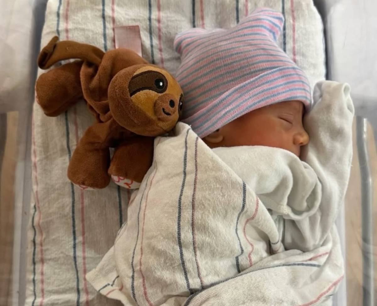 La primera foto del bebé de Enrique Iglesias y Anna Kournikova / Foto: Instagram  @annakournikova