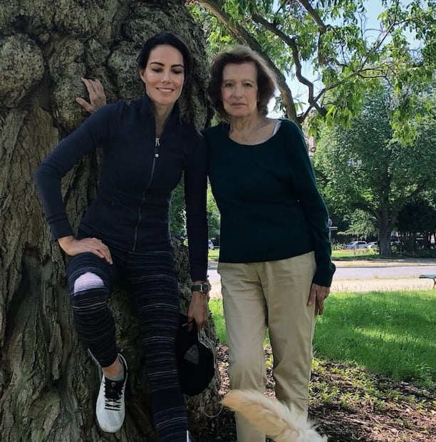 Adriana Abascal y su mamá, doña Nieves López-Cisneros / Foto: Instagram