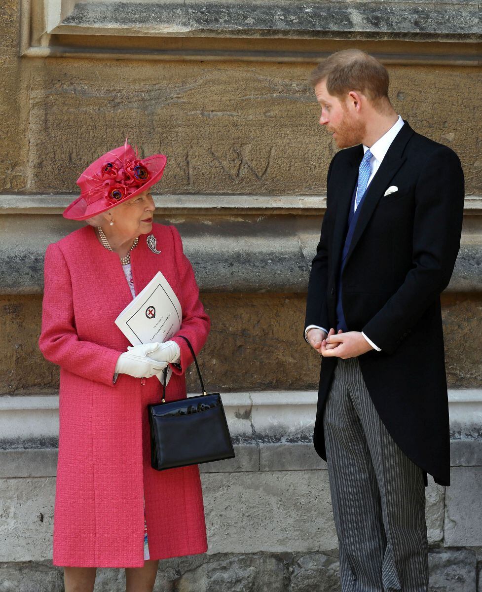 El príncipe Harry, sin Meghan Markle, en la boda de  Lady Gabriella