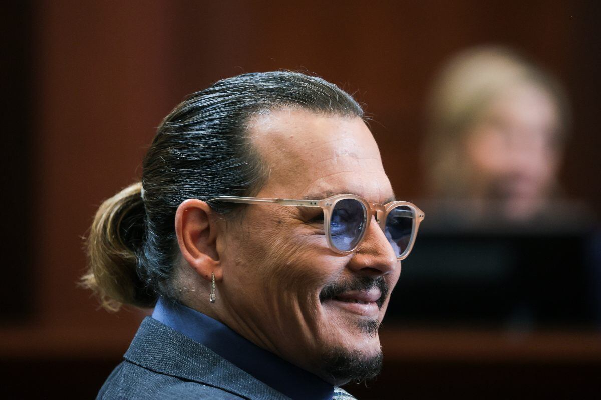 Kate Moss: "Johnny nunca me empujó, pateó o tiró por las escaleras"