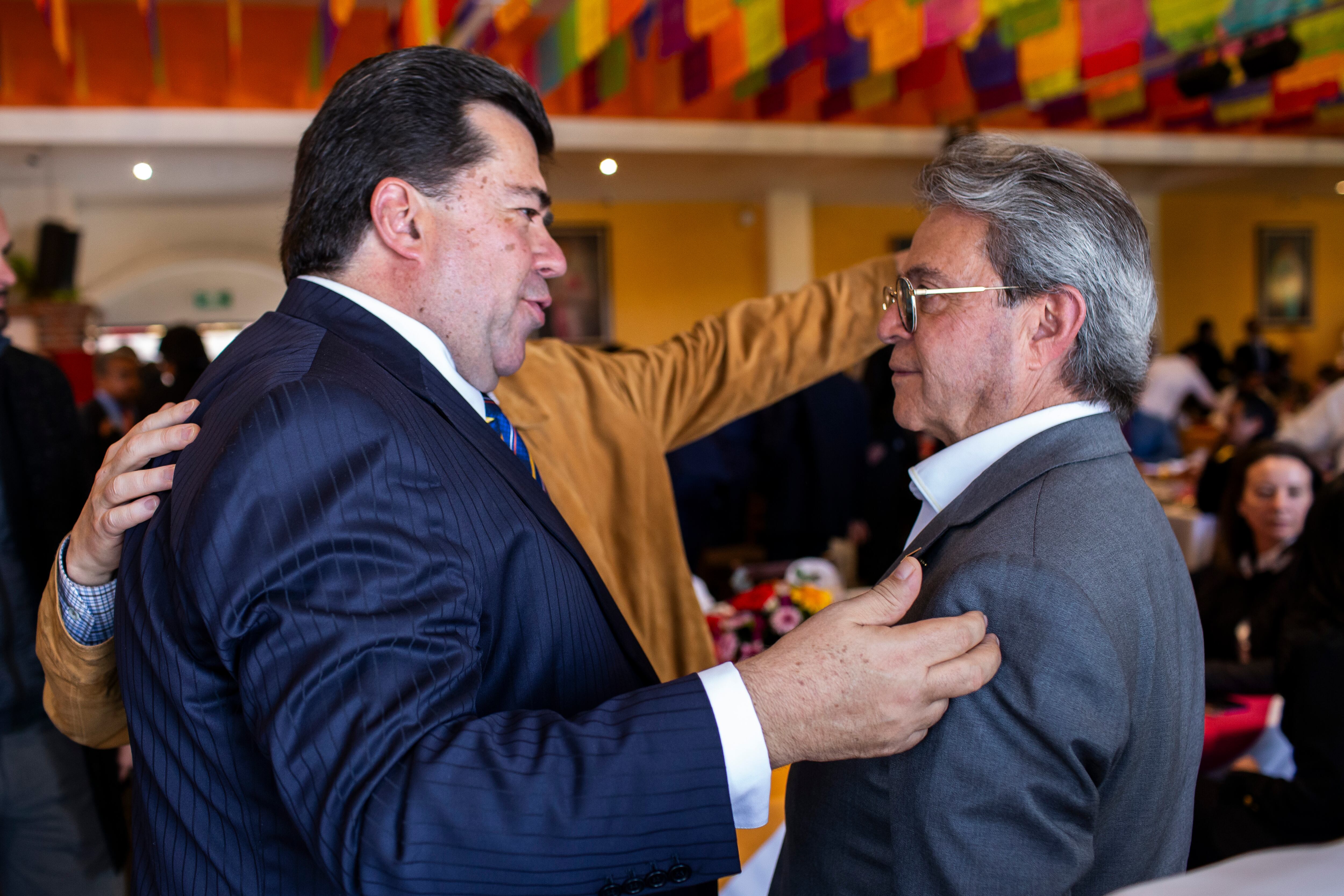 Pedro Haces presenta empresa taurina