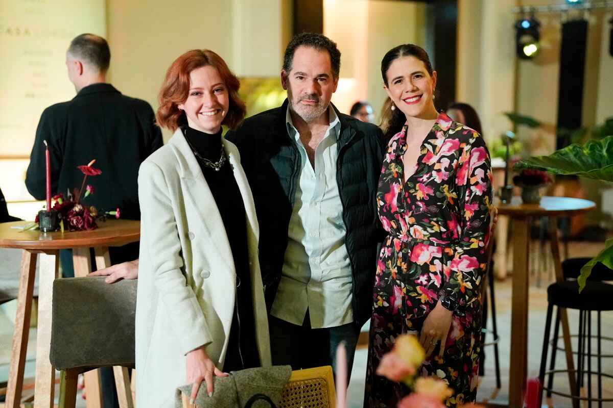 Mafer Herrero, Poncho Romain y Alma Beck. (Foto: Leonardo Gómez)