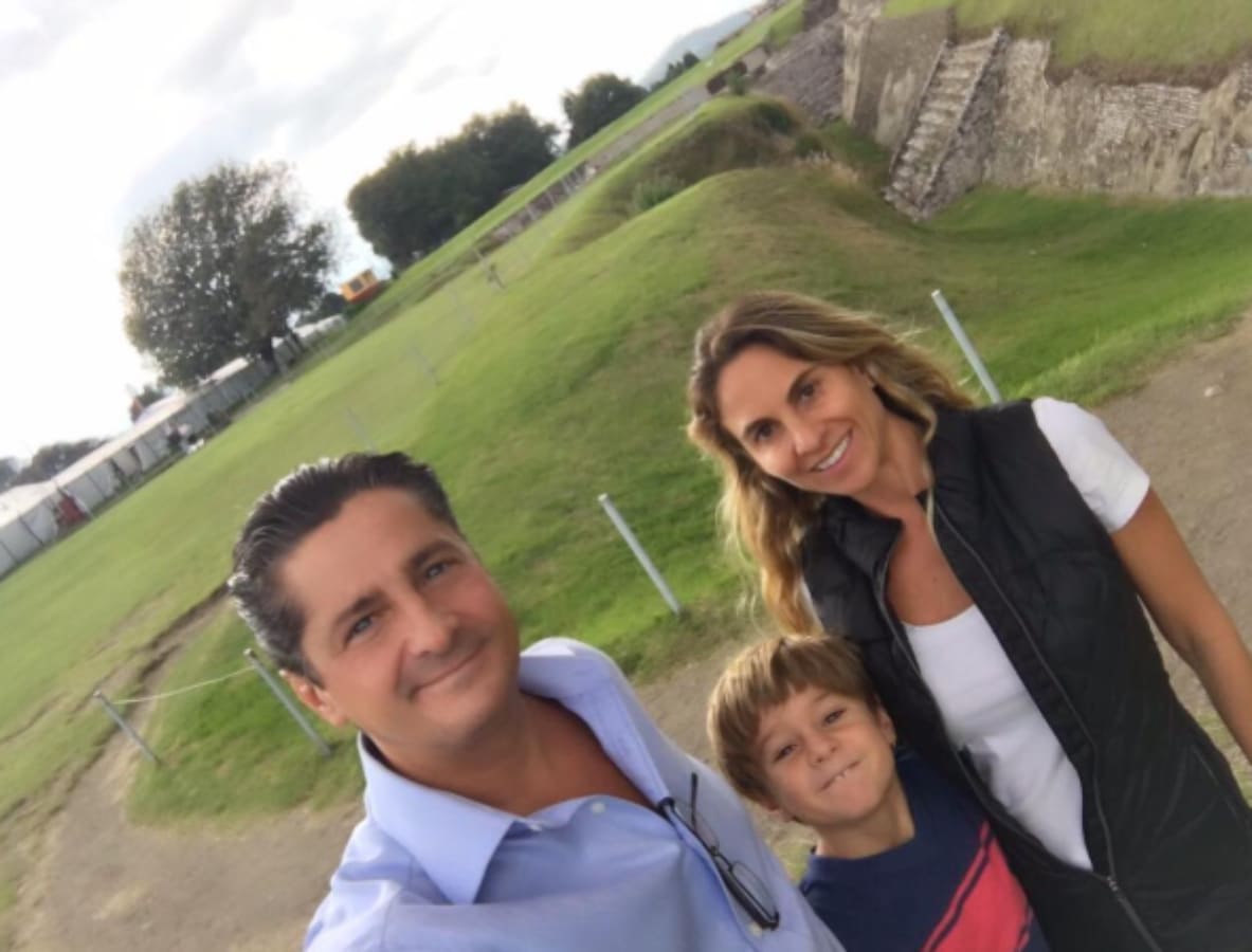 Alejandro Basteri y Bibiana Domit con su hijo Pierre / Foto: Instagram