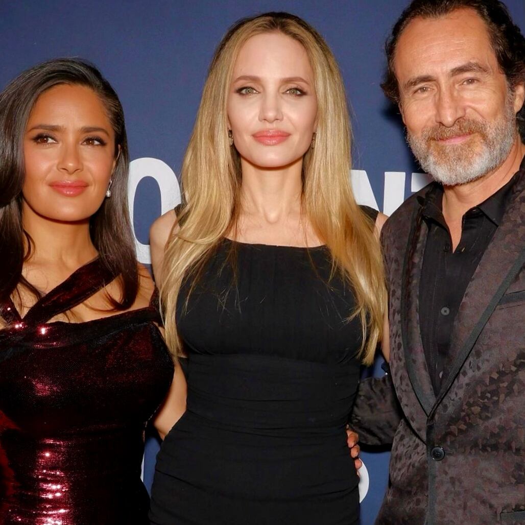 Salma Hayek, Angelina Jolie y Demian Bichir en el Festival Internacional de Cine de Toronto 2024 / Foto: Instagram