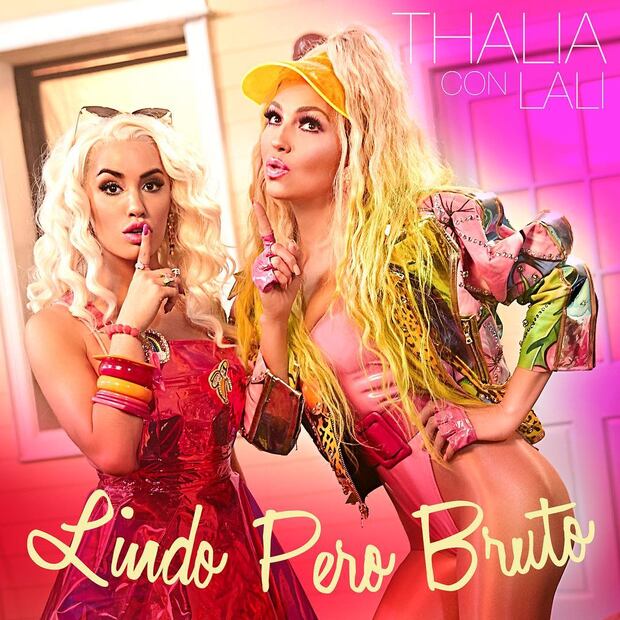 Thalía se transforma en una Barbie de carne y hueso para su nuevo video 